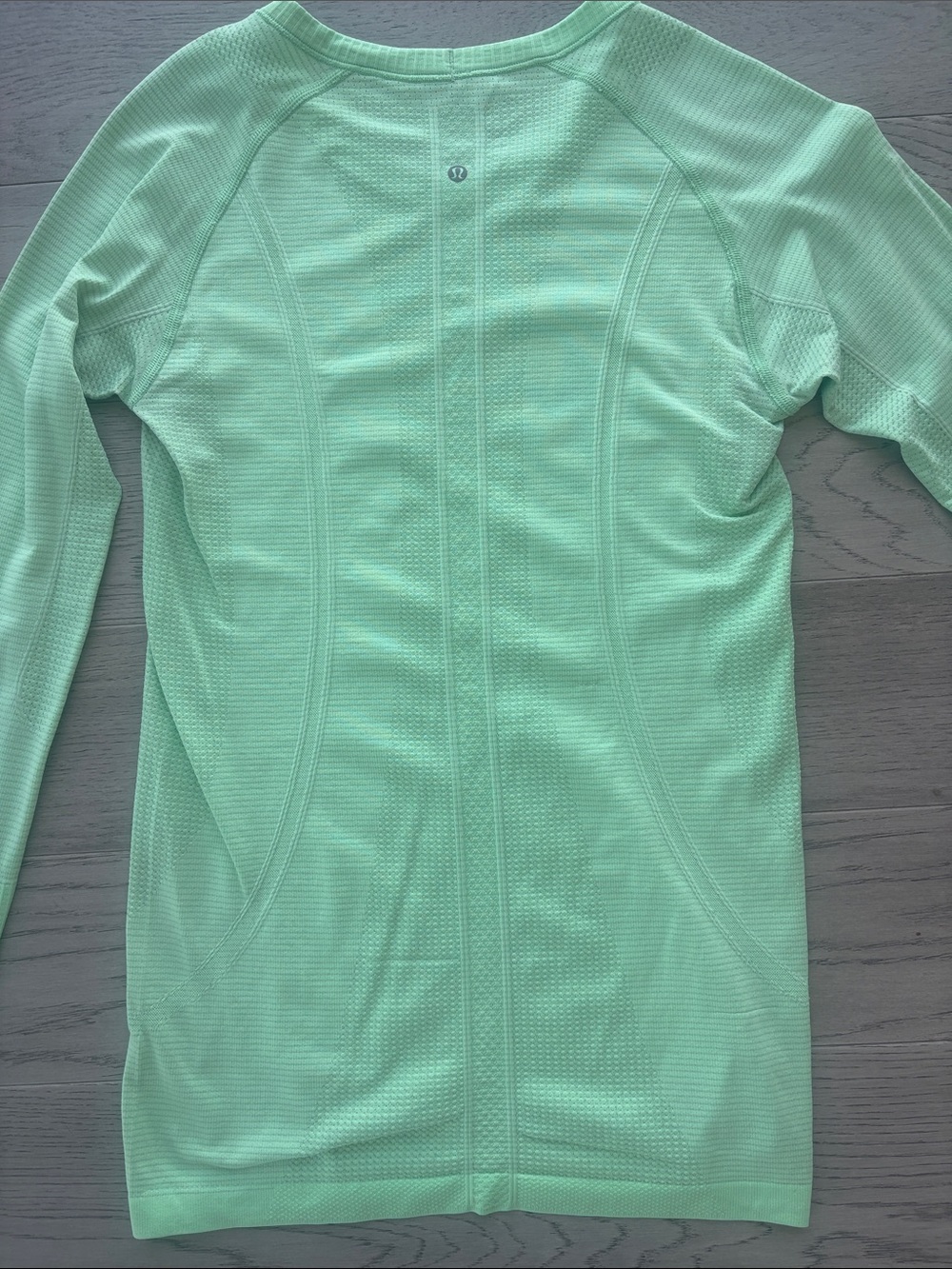 Lululemon Long Sleeve Swiftly Tech Long Sleeve Shirt Green Size 6 - Picture 2 of 5